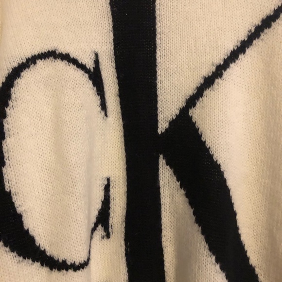 White knit Calvin Klein sweater - Picture 6 of 6